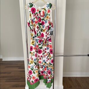 NWT Floral Sleeveless Dress